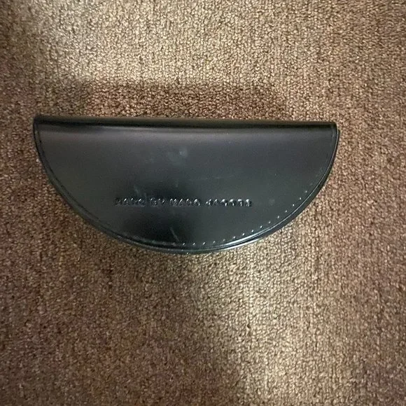 Marc by Marc Jacobs Half Moon Round Eyeglasses Sunglasses Case w/ free gift - Picture 1 of 6